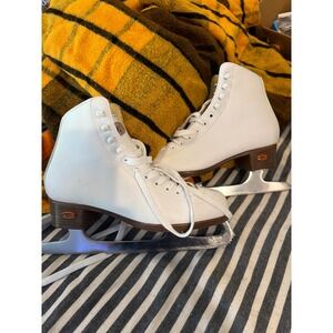 Riedell White Figure Ice Skates Traditional Women Size 9 2/3 Blade 4 INCH WIDTH